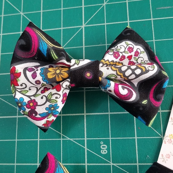 Set of 2 day of the dead alligator clips - Picture 3 of 5